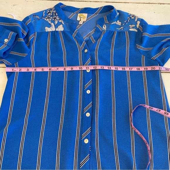 Fig and Flower Floral Stripe Top Women’s Large Blue Button Up Cottagecore Beach - Picture 6 of 8